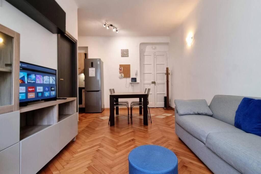 Apartment Black&wood Trieste